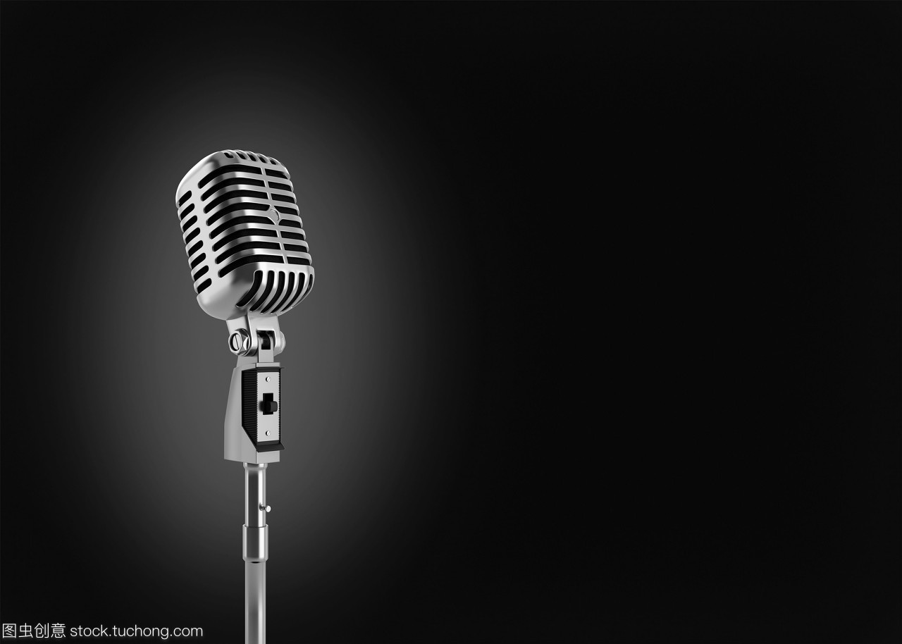 时光留声机 黑色背景下的老式麦克风